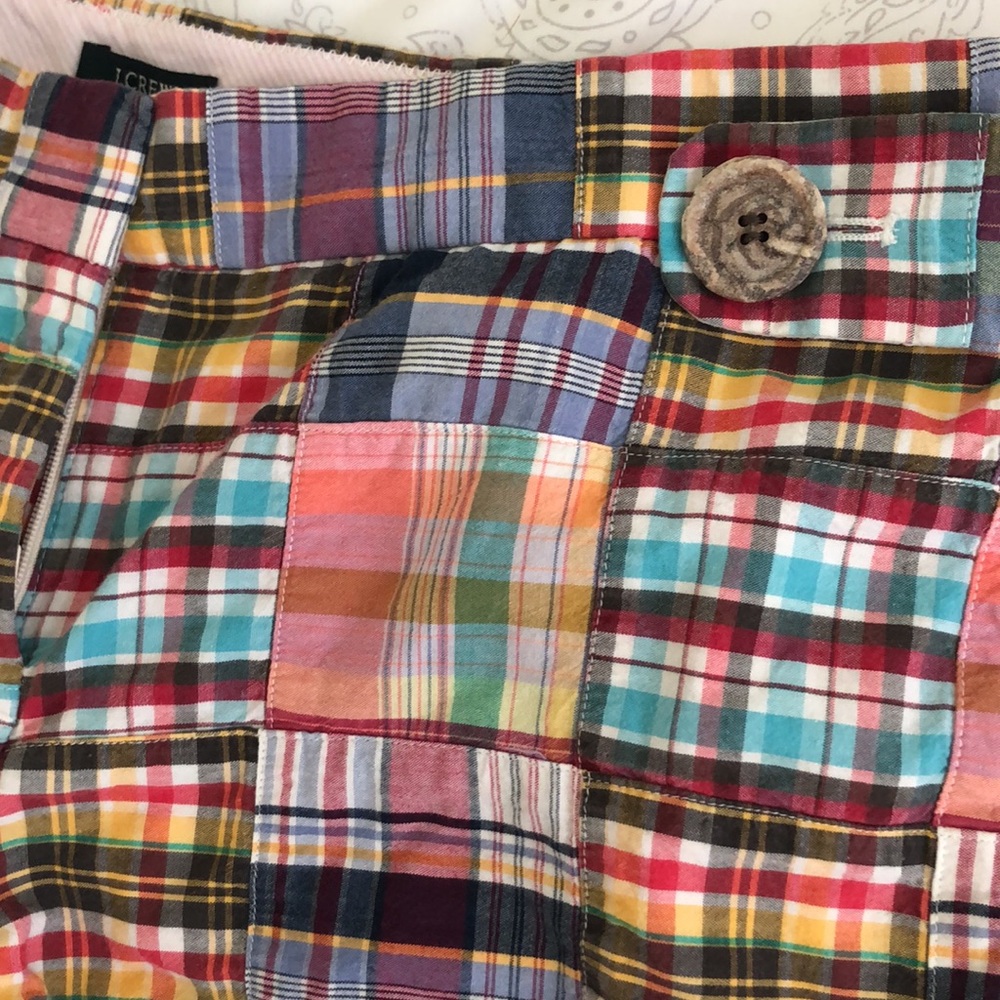 J Crew Shorts Plaid - Size 6. 3-inch inseam - Picture 6 of 8